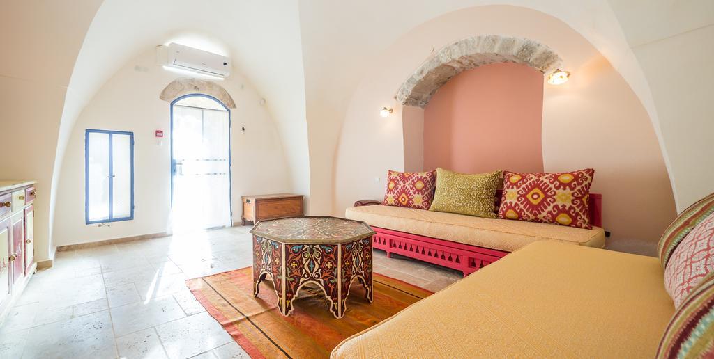 The Way Inn - Boutique Suites Цфат Экстерьер фото