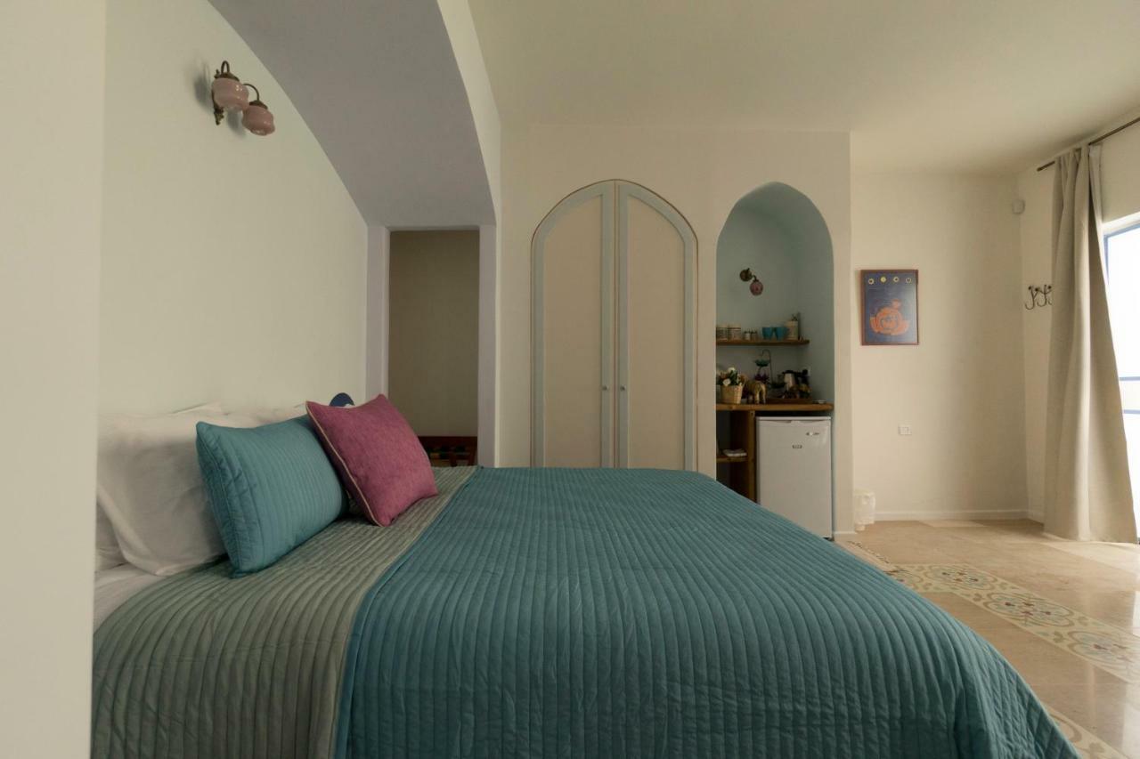 The Way Inn - Boutique Suites Цфат Экстерьер фото